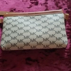 NWT! "MICHAEL KORS" FANNE PURSE